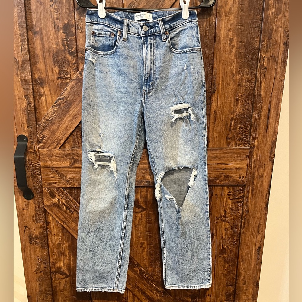 Abercrombie and fitch Womens ankle straight ultra high rise‎ distressed sz 2 EUC